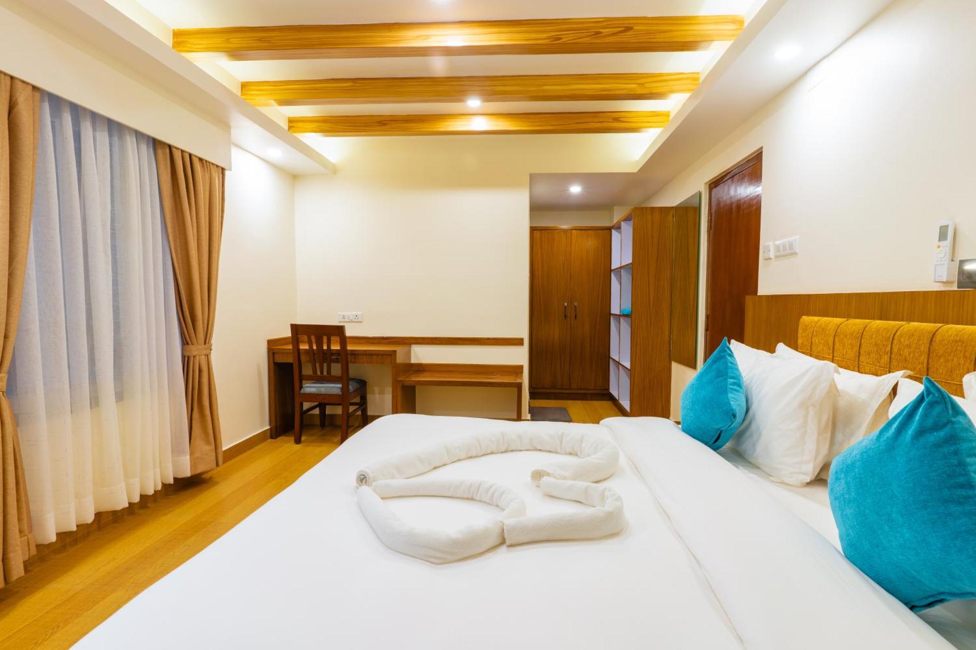 Hotel Pokhara Alpine And Springs Exteriér fotografie